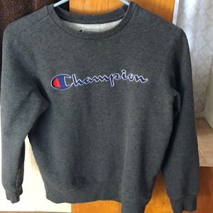 Champion crew neck (Youth M)
